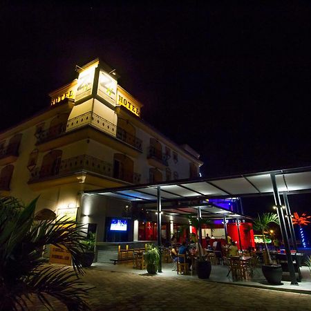 Hotel Zone H Fun Included à Huatulco Extérieur photo